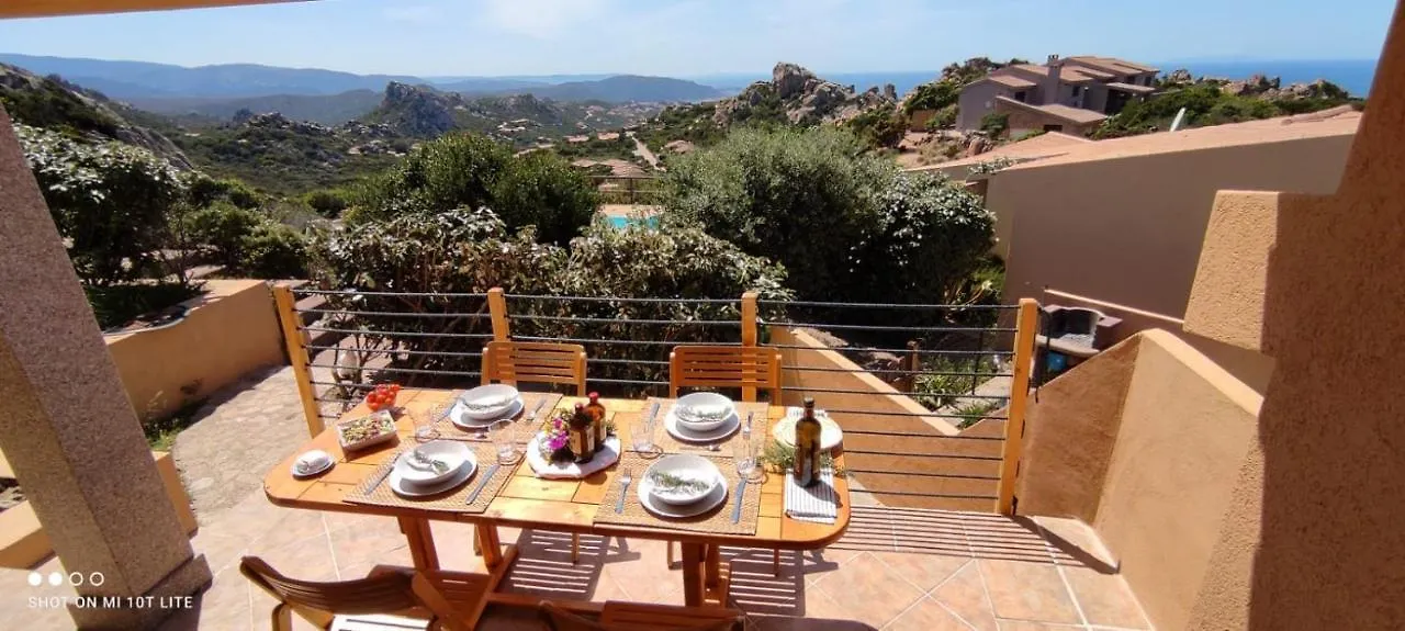 Hébergement de vacances Villa Casa Di Maia, Piscina, Posto Auto E Giardino à Costa Paradiso